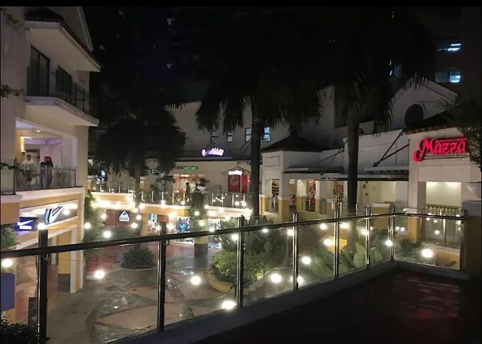 The Haven 2 At One Eastwood Ave Tower 1 With Amazing View No Pets Allowed