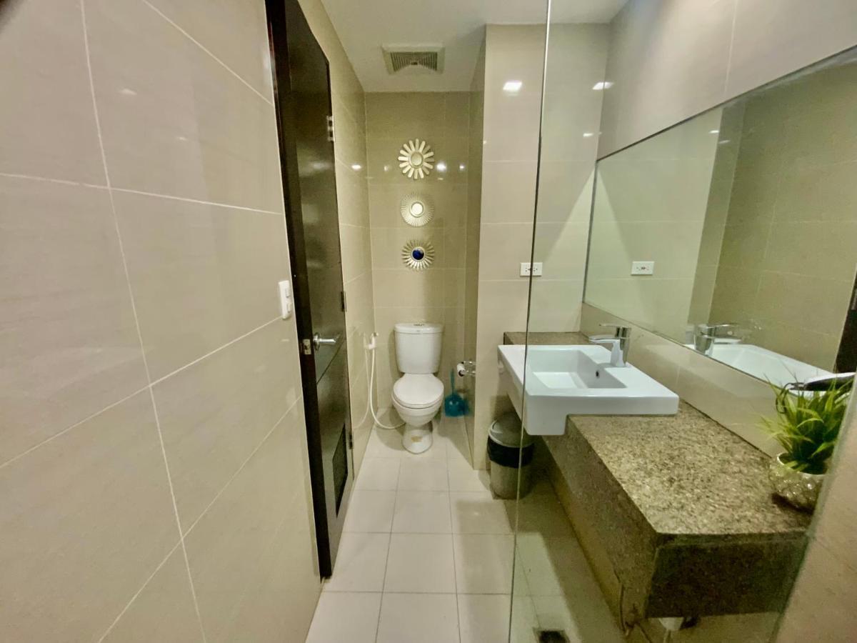 The Haven 2 At One Eastwood Ave Tower 1 With Amazing View No Pets Allowed * Manila